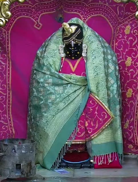 ધનુર્માસ ઉત્સવની ઉજવણી દ્વારકામાં ઠાકોરજીને કુંડલા ભોગ મનોરથ યોજાયો