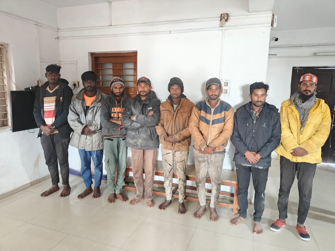 ઓખાના પ્રતિબંધિત વિસ્તારમાંથી ઝડપાયેલા સલાયાના 8 માછીમારો જેલ હવાલે