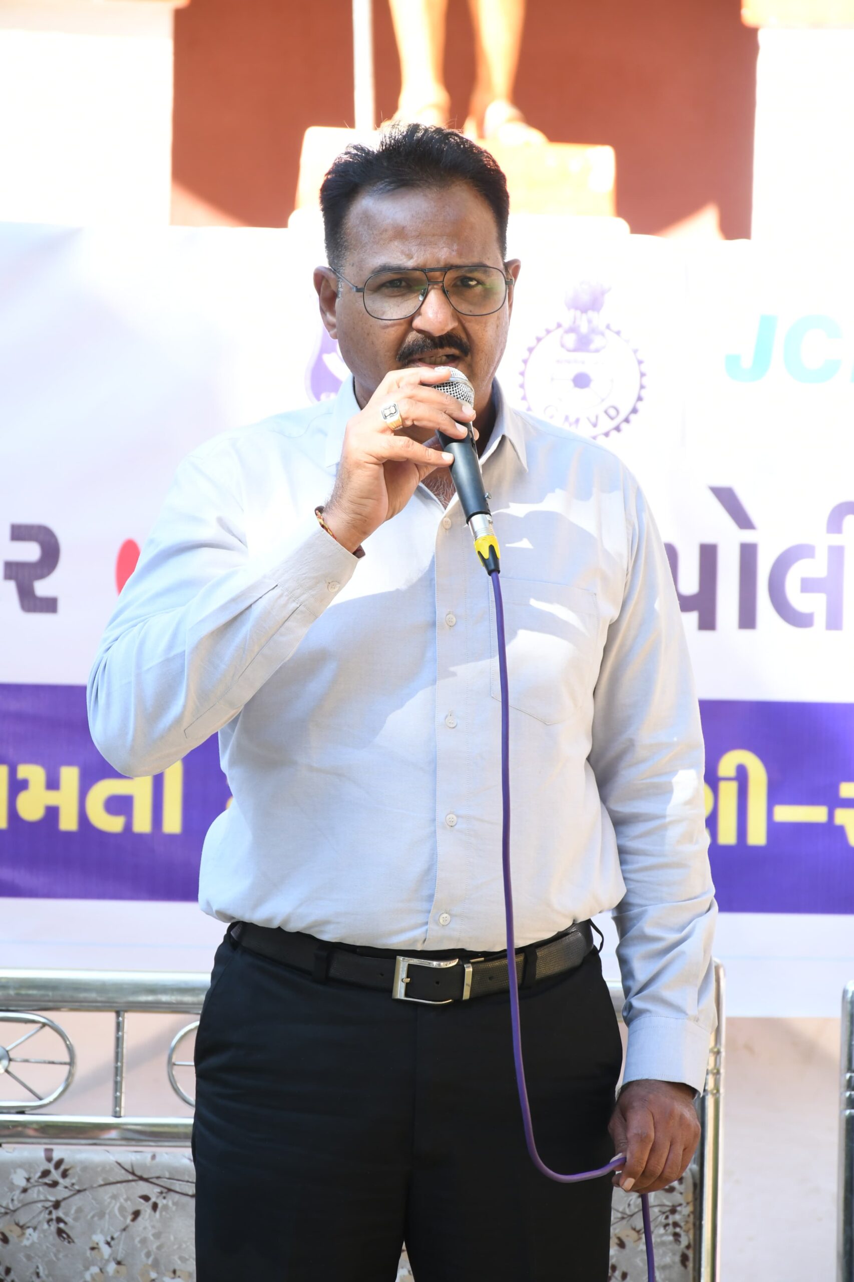 પોરબંદરમાં RTO, પોલીસ, JCI અને ટોલ પ્લાઝા દ્વારા ટ્રાફિક જાગૃતિ રેલી યોજાઈ