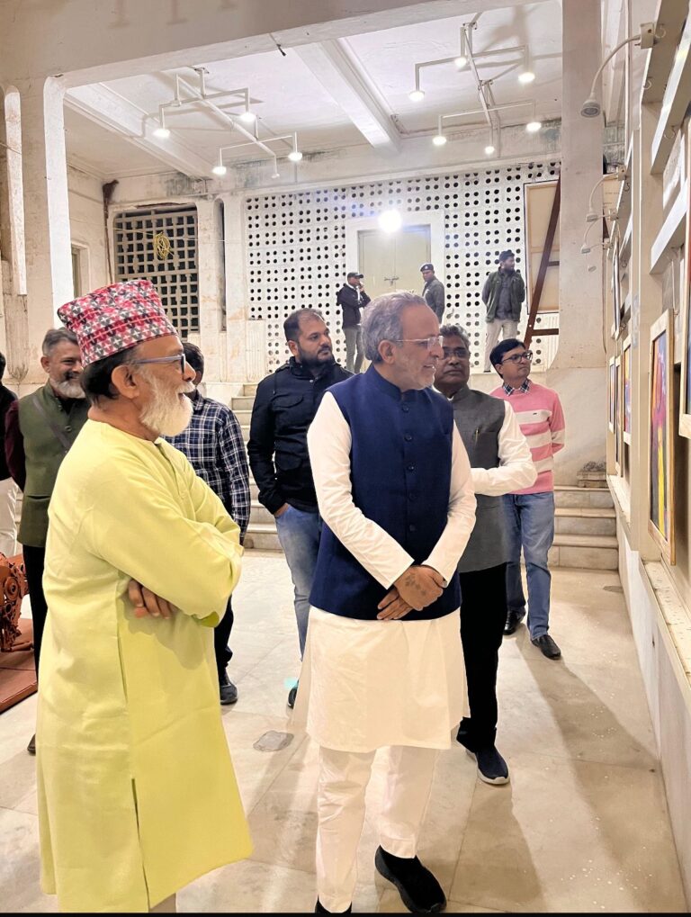 પોરબંદરમાં નટવરસિંહજી આર્ટ ગેલેરીમાં રાજ્યભરના ચિત્રકારોના ચિત્રોનું પ્રદર્શન