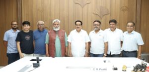 સુરતમાં જળપુરુષ રાજેન્દ્રસિંહજી અને જળ શક્તિ પ્રધાન ચંદ્રકાંત પાટીલની જળ સાક્ષરતા ચર્ચા
