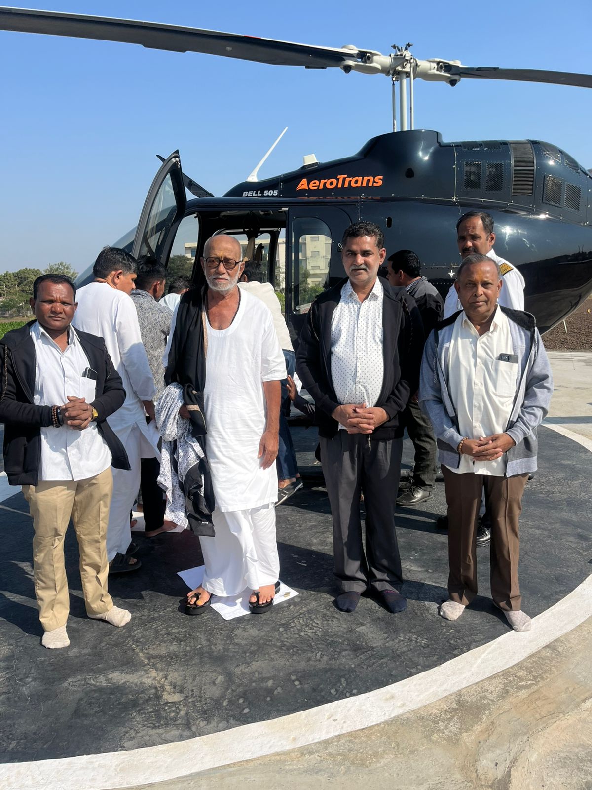 રામ એક જબરદસ્ત ઘટના ઘટી: ઉજીમાને હેલીકૉપ્ટરમાં યાત્રા કરાવો !!!જયદેવ માંકડ, મહુવા