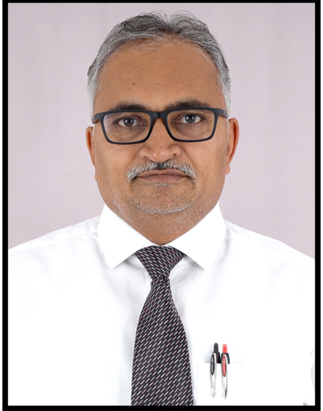 અમરેલીના ગોઢાવદ૨ના તલાટી કમ મંત્રીનો લાંચના કેસમાં નિર્દોષ છૂટકા૨ો ક૨ાવતા સીનીય૨ એડવોકેટ ઉદયન ત્રિવેદી