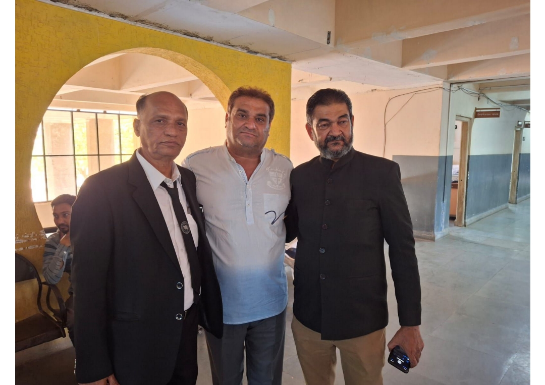 પોરબંદર ડીસ્ટ્રીકટ બાર એસોસીએશનના સભ્યોની મુલાકાતે કાંધલ જાડેજા