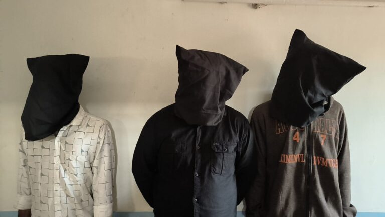 કલ્યાણપુરના ખીરસરા ગામે થયેલ લુટમાં પોરબંદર જિલ્લાના બે સહિત 3 આરોપીઓ ઝબ્બે