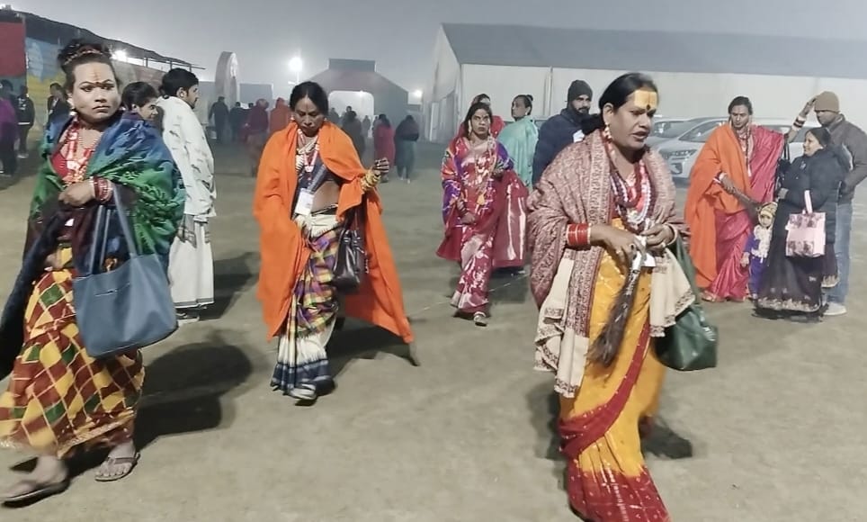 પ્રયાગરાજ મહાકુંભમેળામાં વિવિધ અખાડા સાથે કિન્નર અખાડાનું રહ્યું આકર્ષણ