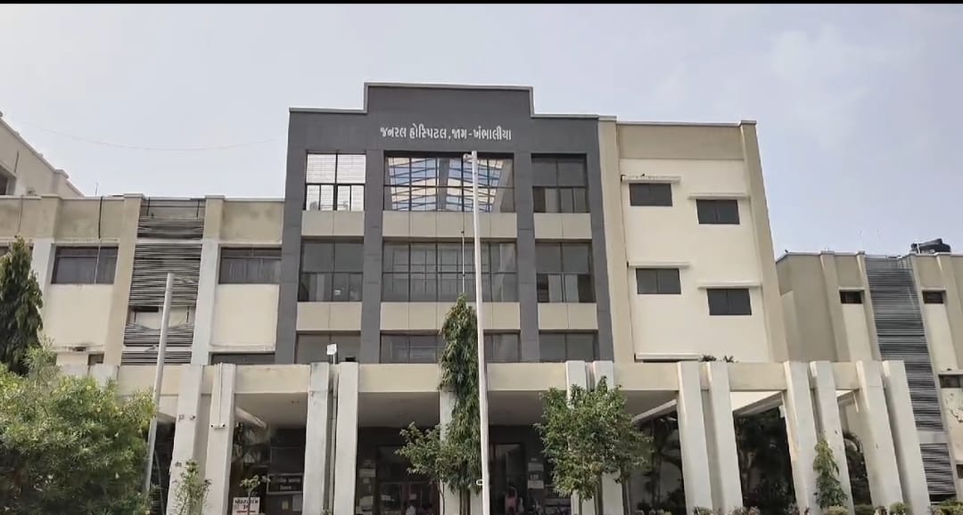 ખંભાળિયા: મિશ્ર ઋતુના કારણે બાળકોમાં વધતી જતી વાયરલ બીમારી