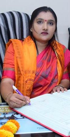 WOMEN’S DAY SPECIAL : મહિલાઓ માટે પ્રેરણારૂપ ખંભાળિયા નગરપાલિકાના પ્રમુખ રચનાબેન મોટાણી