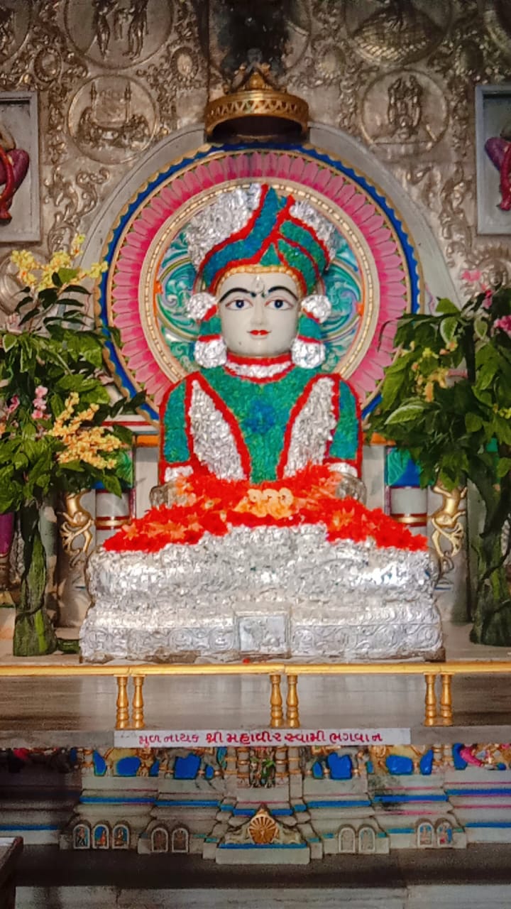 ખંભાળિયાના આરાધના ધામમાં મહાવીર જન્મ કલ્યાણકના ભવ્ય કાર્યક્રમ