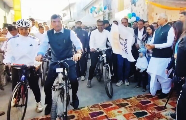 પર્યાવરણ સુરક્ષા માટે હણોલ ગામ દ્વારા ચાલતું સાઈકલ અભિયાન રાષ્ટ્ર માટે પ્રેરણા દાયક