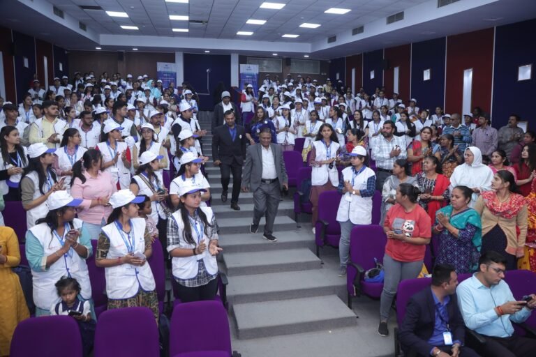 ખંભાળિયા: નયારા એનેર્જીના સહયોગથી 500થી વધુ વિદ્યાર્થીઓએ સોફ્ટ સ્કિલ્સ તાલીમ મેળવી