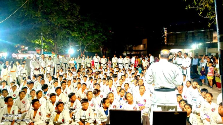 ભાવનગર ખાતે વિદ્યાર્થીઓએ કરાટેની કઠિન પરીક્ષા સફળતાપૂર્વક આપી