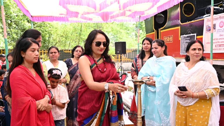 વિશ્વ ધરોહર દિવસ નિમિત્તે ભાવનગર રેલવે મંડળ દ્વારા ભવ્ય કાર્યક્રમનું આયોજન: વારસાના જતન માટે વિદ્યાર્થીઓએ લીધા શપથ