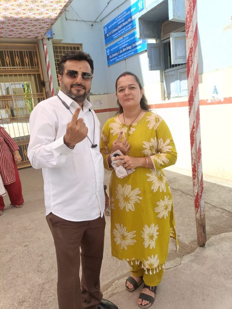 ખંભાળિયામાં તજજ્ઞો, પીઢ નાગરિકોના મતદાન દ ્વારા મહત્વનો સંદેશો